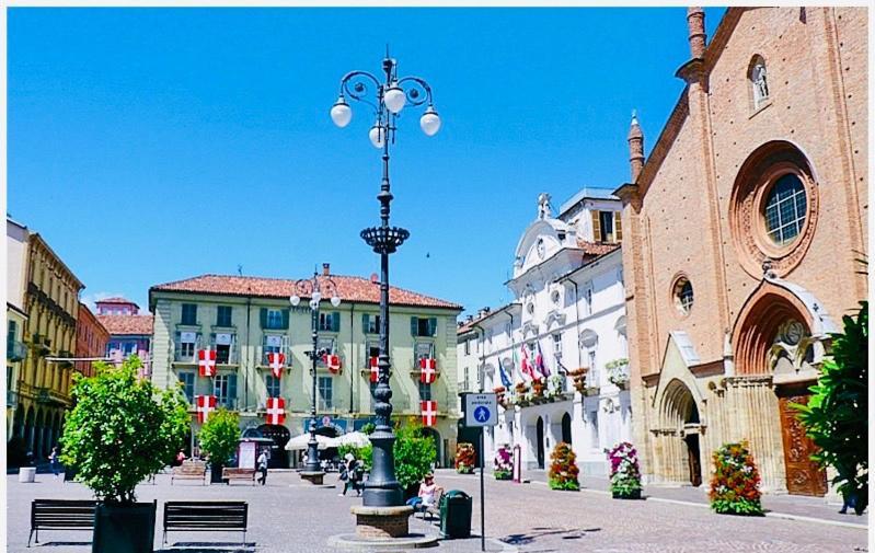 Comecasa Cavour Apartment Asti Exterior photo